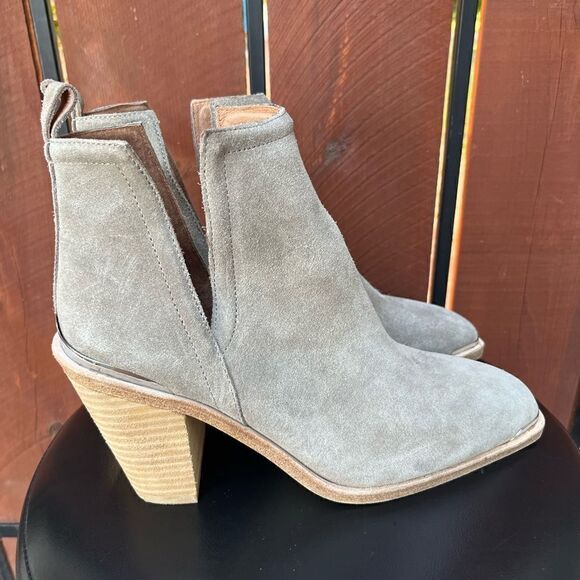 Jeffrey Campbell Taupe Cromwell 2 Western Embellished Booties 9.5 - Picture 2 of 8
